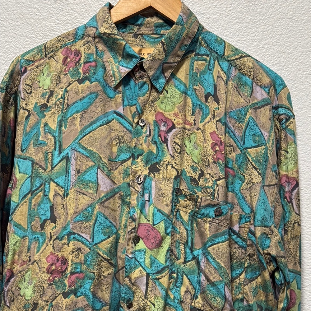 Vintage 90's Silk House‎ Men's Abstract Button-Up Shirt